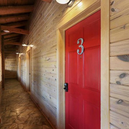 Wimberley Log Cabins Resort And Suites- Unit 3 外观 照片