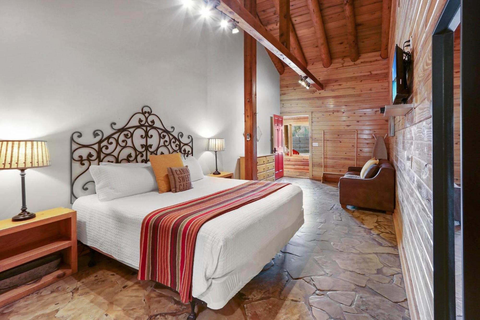 Wimberley Log Cabins Resort And Suites- Unit 3 外观 照片